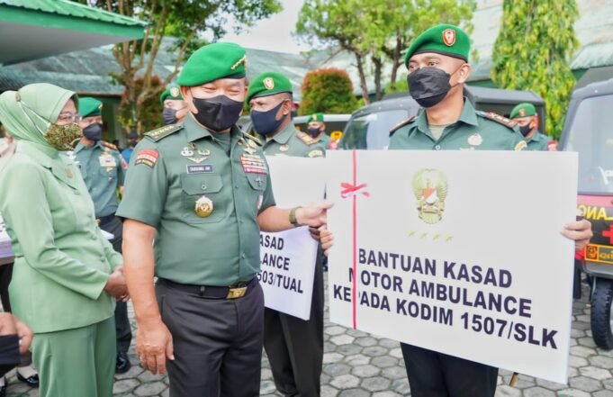 Tingkatkan Layanan Kesehatan, Kasad Bantu Lima Unit Motor Ambulans