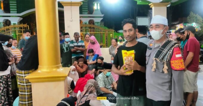 Warga Ikut Vaksinasi Booster di Kecamatan Gebang Dapat Hadiah Minyak Goreng