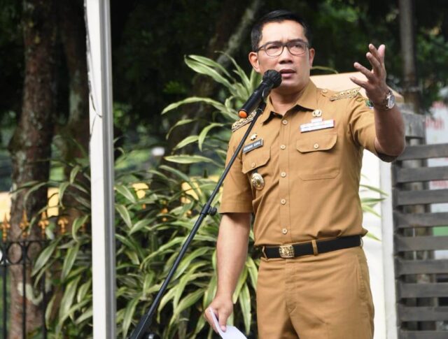 Hari Pertama Masuk Kerja, Ridwan Kamil : Jabar Siapkan WFH Sebagai ...