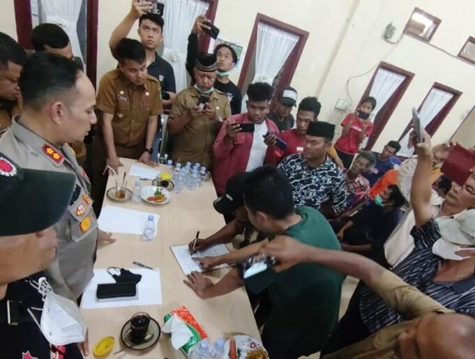Kapolres Bengkalis Inisiasi Pertemuan Dua Kelompok Bertikai Soal Lahan
