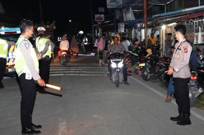 Polres Nias Selatan Melaksanakan Pengamanan Malam Takbiran Idul Fitri 1443 H