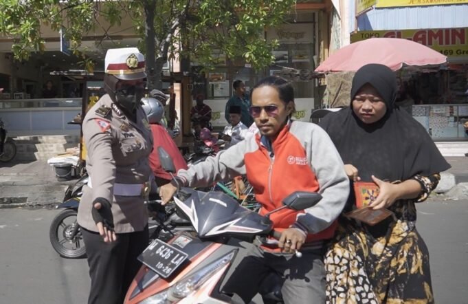 Satlantas Polres Gresik Imbau Para Pelanggar Lalu Lintas