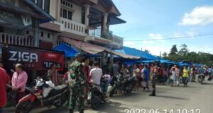 Babinsa Koramil 10/Lolowau Melaksanakan Operasi Yustisi Penegakan Disiplin Masyarakat