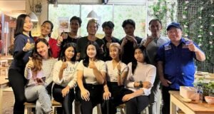 Gus Din Perkenalkan Grup Vokal Perempuan CGB dengan Single Berjudul ‘Tunggu’