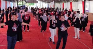 Senam Massal Jadi Rangkaian Penutup Dies Natalis 14 Politeknik Negeri Indramayu