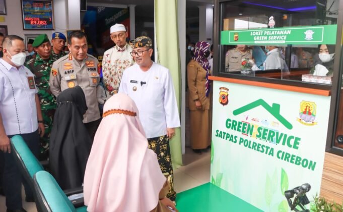 Polres Cirebon Luncurkan Green Service dalam Pembuatan SIM dan SKCK