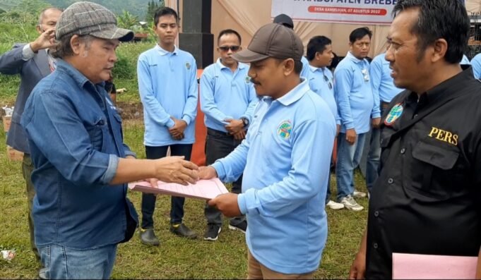Ketua Umum IWO Resmi Lantik Dua Pengurus Daerah di Jateng