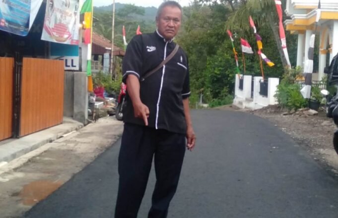 Perbaikan Jalan Mekarjaya, Kades Bah Koko Oftimis Ekonomi Perdesaan Lebih Maju