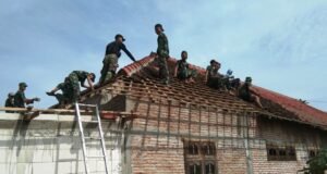 TNI AD dan Lintas Terkait Perbaiki Pemukiman Warga Akibat Amukan Hidrometeorologi