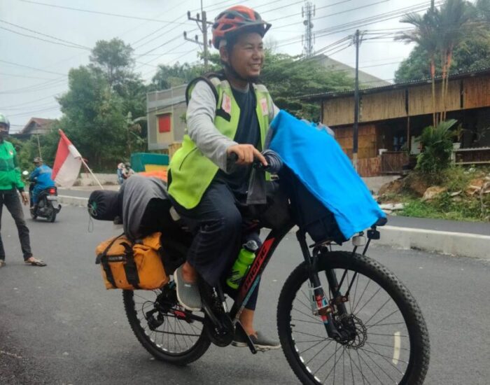 Luar Biasa Warga Malang Naik Sepeda Menuju Mekah Suara Indonesia News