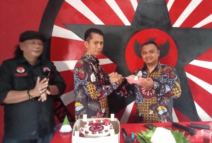 Lsm Ampar Gelar Harlah Ke Tujuh dan Gelar Acara Bakti Sosial Dengan Memberikan Santunan Kurang Lebih 1000 Orang Yatim – Piatu Dan Kaum Duafa