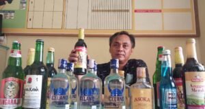 Polsek Sumber Polresta Cirebon Merespon Cepat Laporan Masyarakat dan Amankan Miras Berbagai Merk