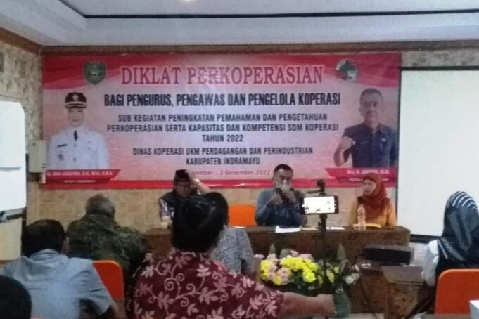 Diskopdagin Kabupaten Indramayu Gelar Diklat Koperasi