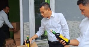 Ratusan Miras Diamankan Sat Resnarkoba Polresta Cirebon