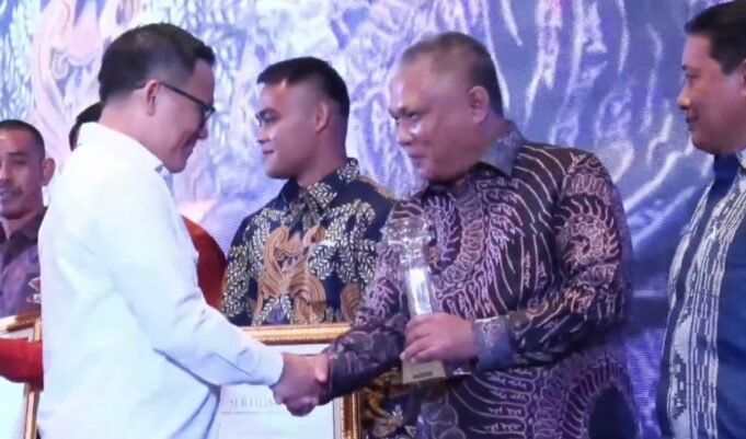 Terima Penghargaan Desa Cantik Terbaik Tahun 2022, KSK : Kabupaten Konawe Siap Membangun Desa Menggunakan Data Sektoral