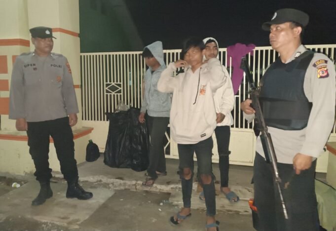 Polsek Susukan Laksanakan Patroli Dialogis untuk Cegah Perang Sarung