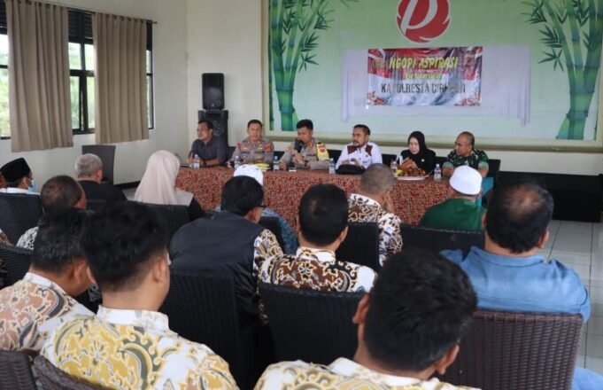 Polresta Cirebon Gelar Ngopi Aspirasi Bersama Berbagai Unsur Masyarakat Beber