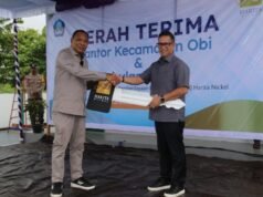 Usaha dan Semangat Kerja, Usman Bassam Resmikan Kantor Camat Kepulauan Obi Serta Menerima Ambulance Laut