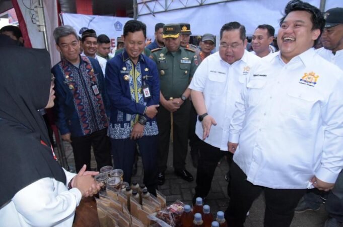 Tekan Laju Inflasi, Kadin dan Pemkot Kendari Gelar Pasar Murah