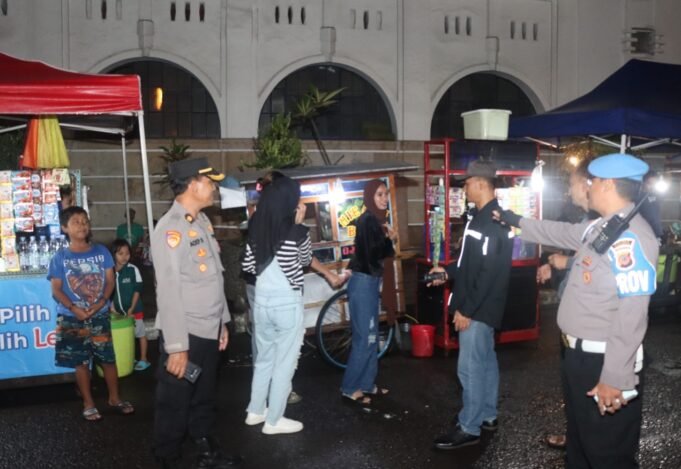 Ciptakan Harkamtibmas Puluhan Personel Polres Ciko Patroli Malam Minggu