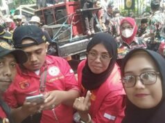 Tunjukan Solidaritas Sesama Ormas, Ormas Kembang Latar Geruduk Pengadilan Negeri Kota Tangerang