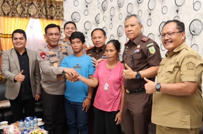 Kajati Sumut dan Kapolda Sumut Mediasi Erlina Zebua dengan Korban Untuk Berdamai, Terdakwa Akhirnya Bisa Berkumpul Dengan Kelima Anaknya