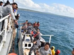 TNI AL Pulau Rote Beserta Basarnas Wilker Rote Ndao, Laksanakan Penjemputan 12 Nelayan yang Terdampar di Cape Bougenville