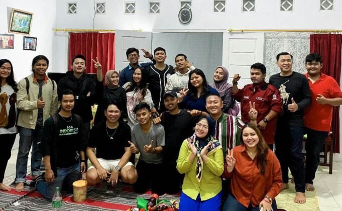 Inspiratif !!! Pemuda ini Terapkan Less Waste Event pada acara BBQ Party di Rawalumbu, Kota Bekasi