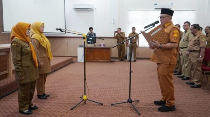Dua Pejabat Eselon II Dimutasi, Helldy Minta Tingkatkan Mall Pelayanan Publik untuk Masyarakat