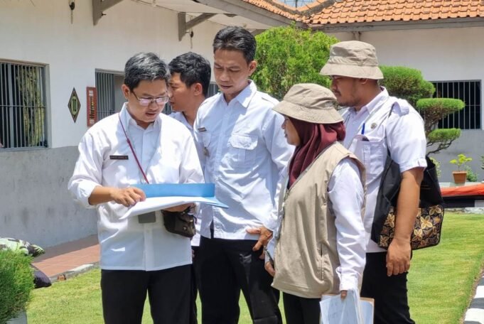 Pastikan Layak Huni, Lapas Indramayu Lakukan Pengecekan Struktur dan Kelayakan Teknis Bangunan