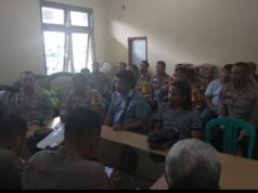 Kapolsek Pinggir Beri Jukrahnis Kepada 31 Personil Untuk Pengaman TPS
