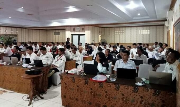 DPMD Indramayu dan BPKP Berikan Sosialisasi Update Sistem Keuangan Desa