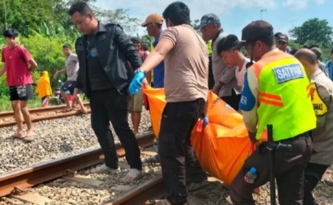 Maut Renggut Pemuda di Purwakarta, Tewas Terlindas Kereta Api