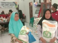Sebanyak 748 KPM Desa Tambi Terima Bansos Beras 10 Kg