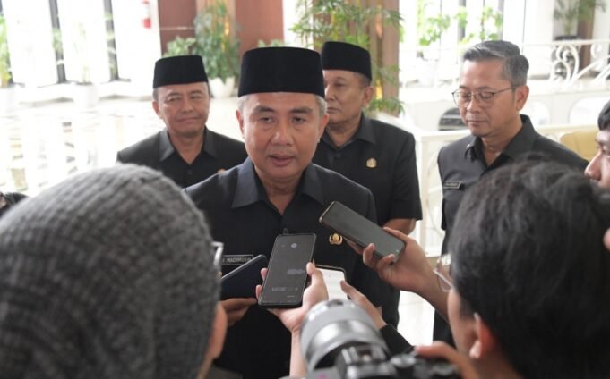 31 Siswa Dianulir Kelulusan, Bey Machmudin : Kami Menegakkan Aturan