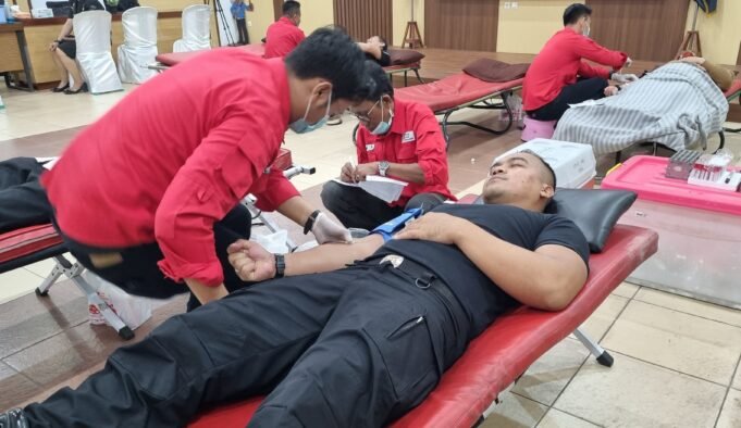 Wujud Nyata Bakti Kemenkumham Untuk Negeri, Lapas Indramayu Ikuti Baksos Donor Darah