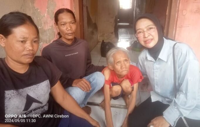 Karena Simpati, Ayu Mantan Wabup Kabupaten Cirebon Kunjungi Keluarga Korban Pembunuhan