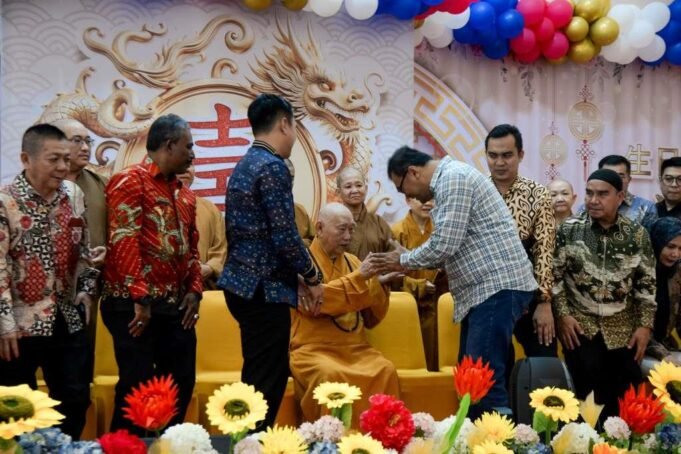 HUT YM Bhiksu Dharma Virya di Sibolangit, dr. Asri Ludin Serukan Toleransi untuk Pembangunan