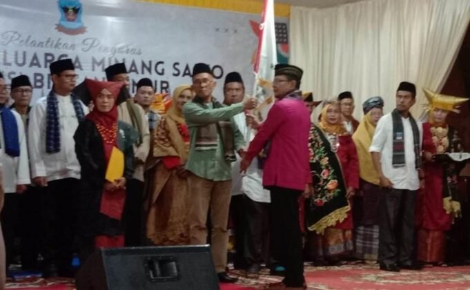 Asisten III Pemkab Bintan Resmi Lantik Azimir S.Sos Sebagai Ketua IKMS Bintan Timur