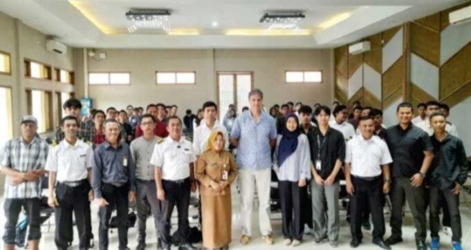 Puluhan Pekerja Migran Antusias Giat Disnakertrans Purwakarta Bersama P3MI Jalankan Program Walk in Interview