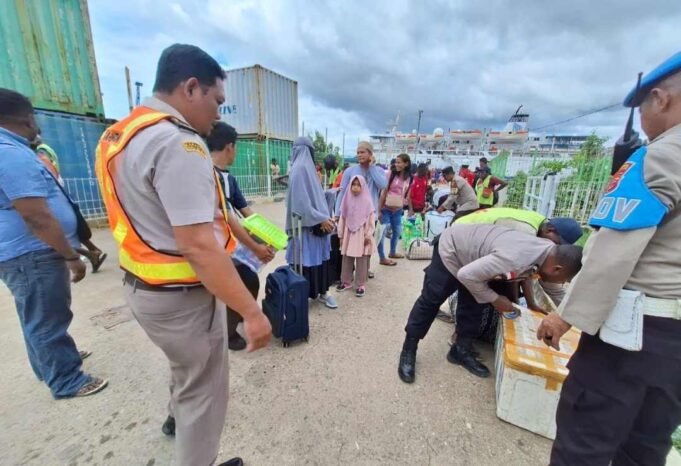 Karantina Papua Selatan Amankan Kucing dan Burung Nuri di Pelabuhan Laut Merauke