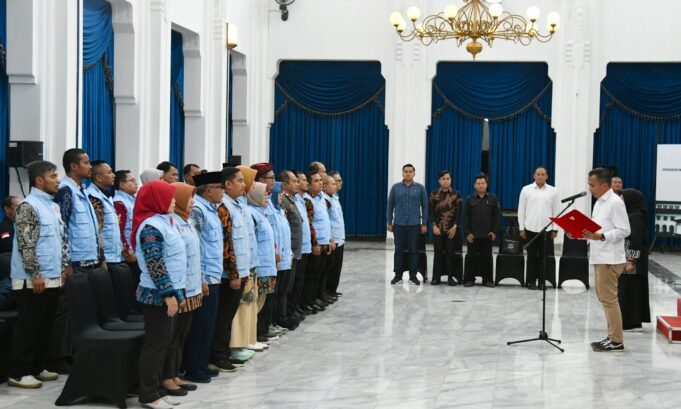 Kukuhkan Forum PAKSIAPI, Pj Gubernur Jawa Barat Harap Hadirkan Ekosistem Antikorupsi Sejak Dini
