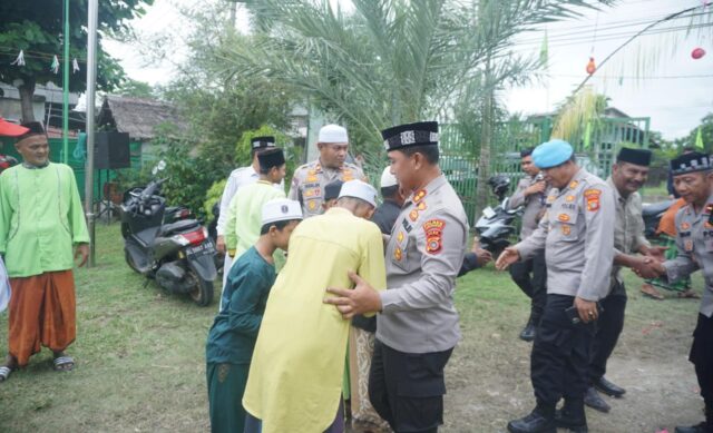 Kapolres Lhokseumawe Hadiri Maulid Nabi dan Ziarah ke Makam Pendiri Dayah Tarbiyah Islamiyah Mazhab Syafi’i