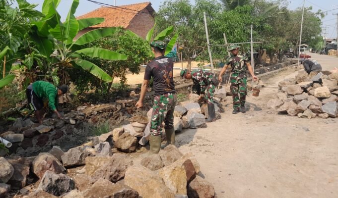 Satgas TMMD Lanjutkan Pembangunan TPT di Blok Sigedang Desa Longok