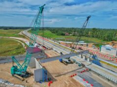 Pemasangan Girder Interchange Lubuk Alung, Tol Padang–Sicincin Terapkan Rekayasa Lalu Lintas di KM 18+998