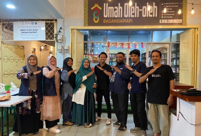 Dari Gerai Sederhana Jadi Sentra UMKM, Omzet Umah Oleh-Oleh Rohil Tembus Rp40 Juta