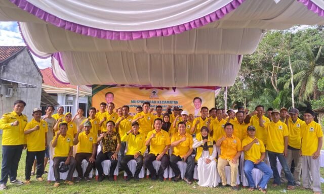 Darwis Nahkodai PK Partai Golkar Bumi Agung, Dr Darlian Pone Tekankan Penguatan Soliditas Kader