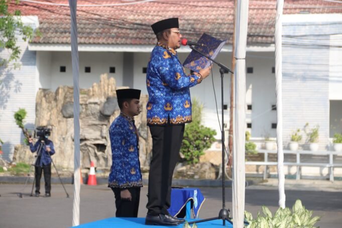 Dedy Yon Pimpin Upacara Hari Kebangkitan Nasional ke-118, Bacakan Amanat Menkomdigi