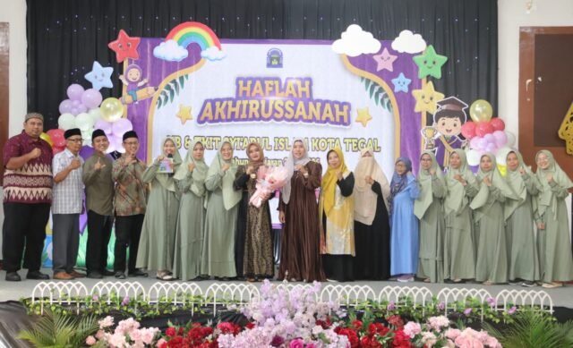 Haflah Akhirussanah PAUD Syi’arul Islam Kota Tegal, Tekankan Pendidikan Karakter Anak Sejak Dini