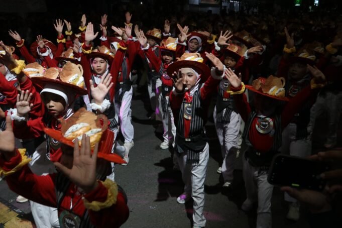 Malam Penuh Semangat, 32 Kontingen Meriahkan Tegal Edunight Carnival 2026